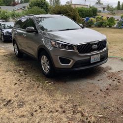 2018 Kia Sorento LX