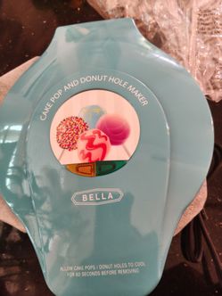Bella cake pop and donut hole maker