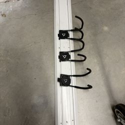 Gladiator Storage Rack With 4 Hooks