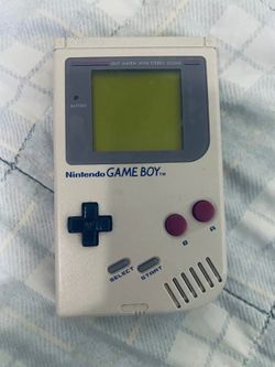 Original Nintendo game boy handheld console Power on issue physically in good condition