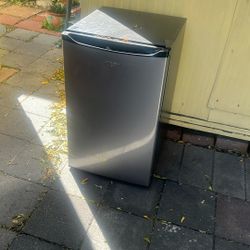 Small Refrigerator