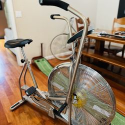 Schwinn Airdyne Dual Action Wind Resistance Exercise Fan Bike AD4 Upright