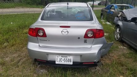 2006 MAZDA 3 FOR PARTS ONLY