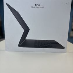 Apple Magic Keyboard for iPad Pro 3/4/5/6 gen 12.9 in