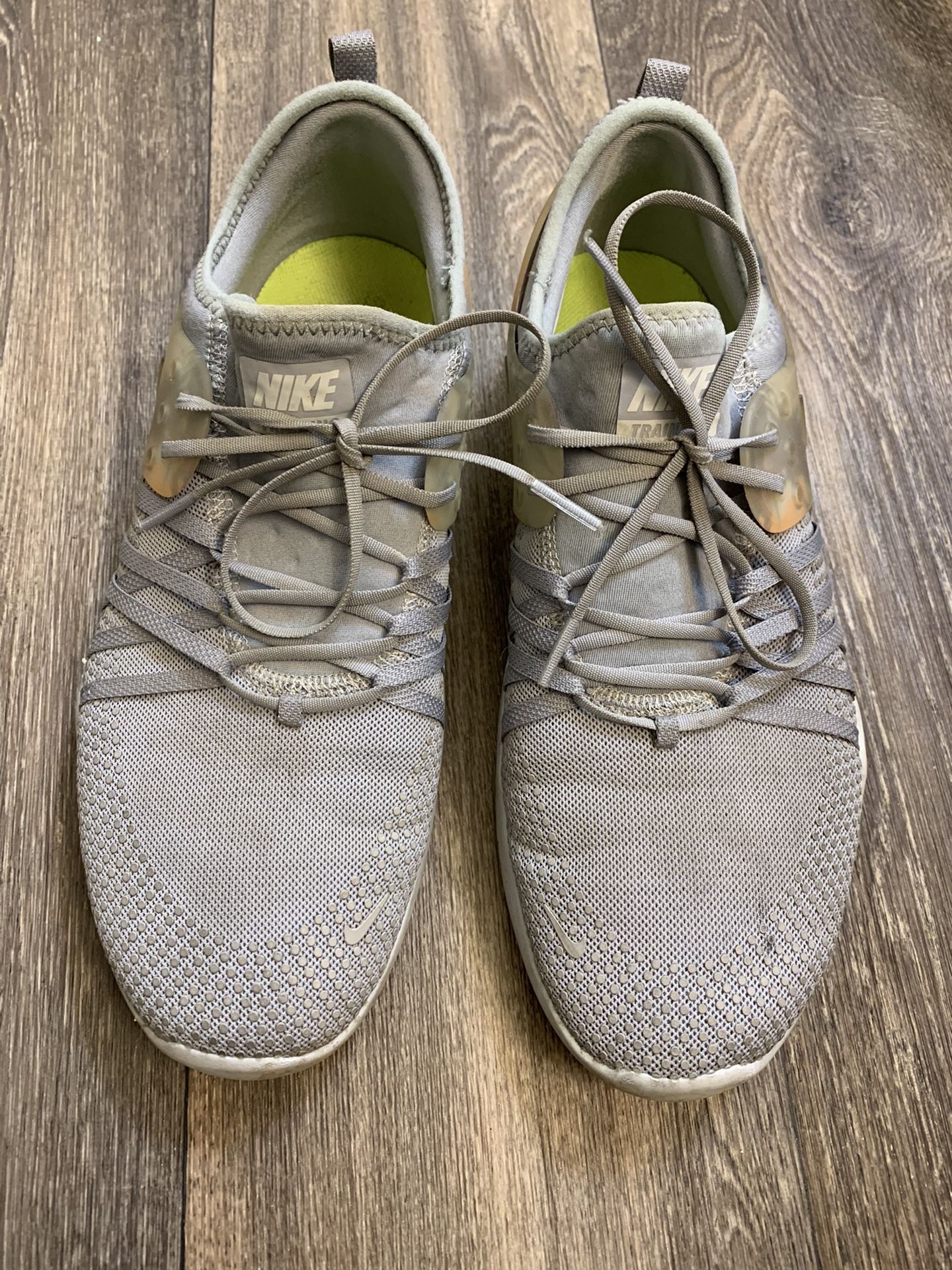 Women’s size 10 Nike Trainers