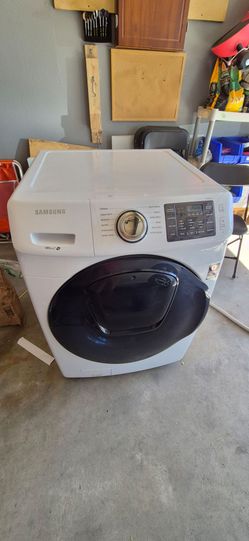 Samsung 4.5 Cu. Ft. Front Load Washer with AddWash – White