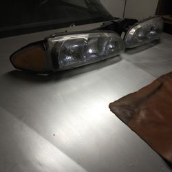 Headlights And Turn Signals For Left And Right.