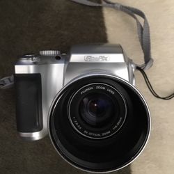 Fujifilm S3000
