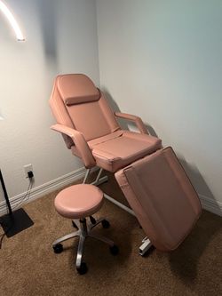 Tattoo/Spa Chair