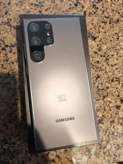 Unlocked Samsung s24 ultra 256gb