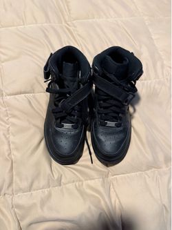 High top black Air Force ones kids size 6
