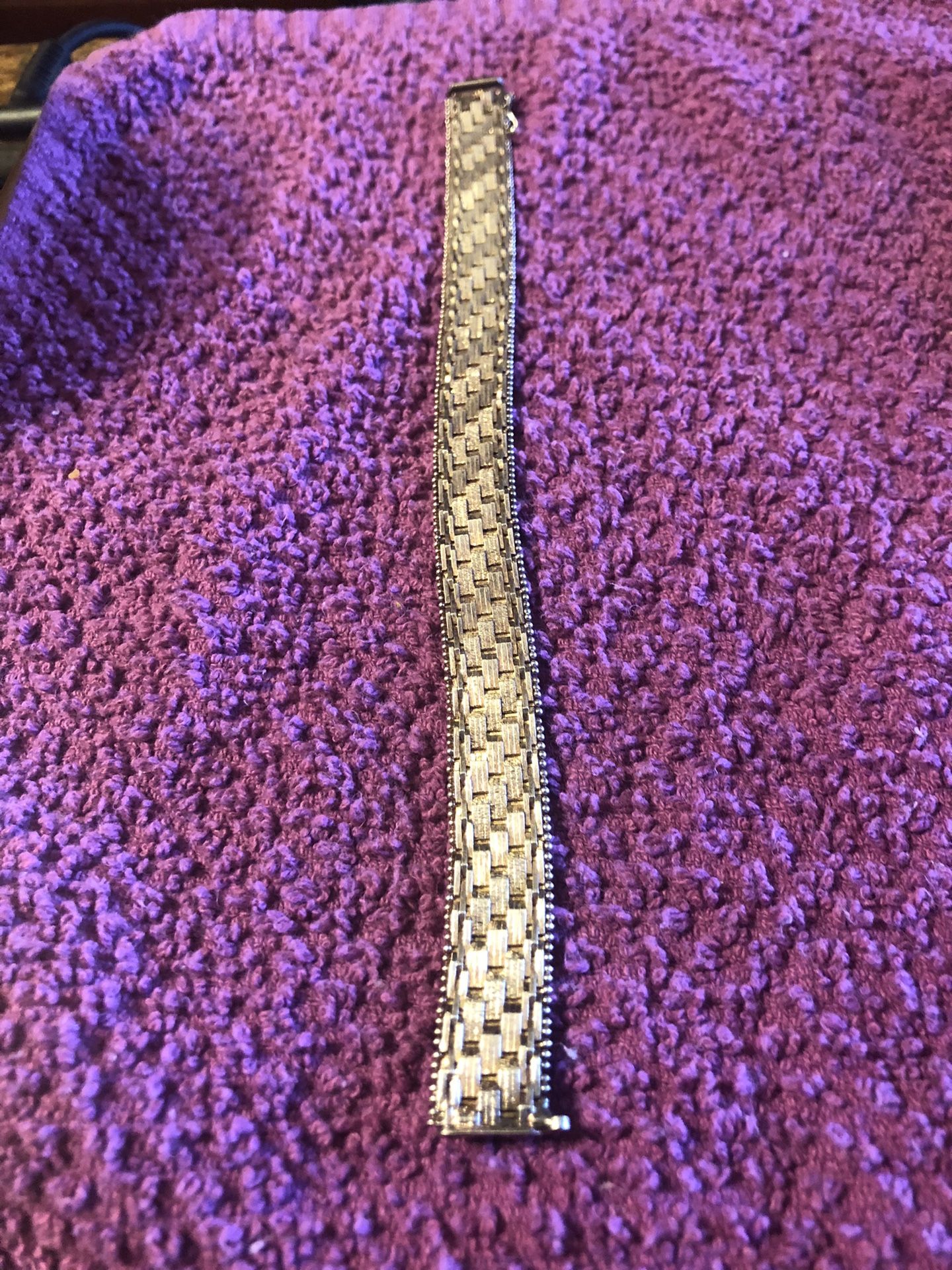 7.5” Sterling Silver 925 1/2” Wide Herringbone Bracelet With Design