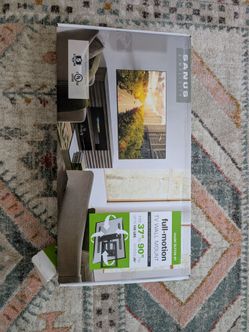 Sanus Simplicity 37" - 90" TV Mount