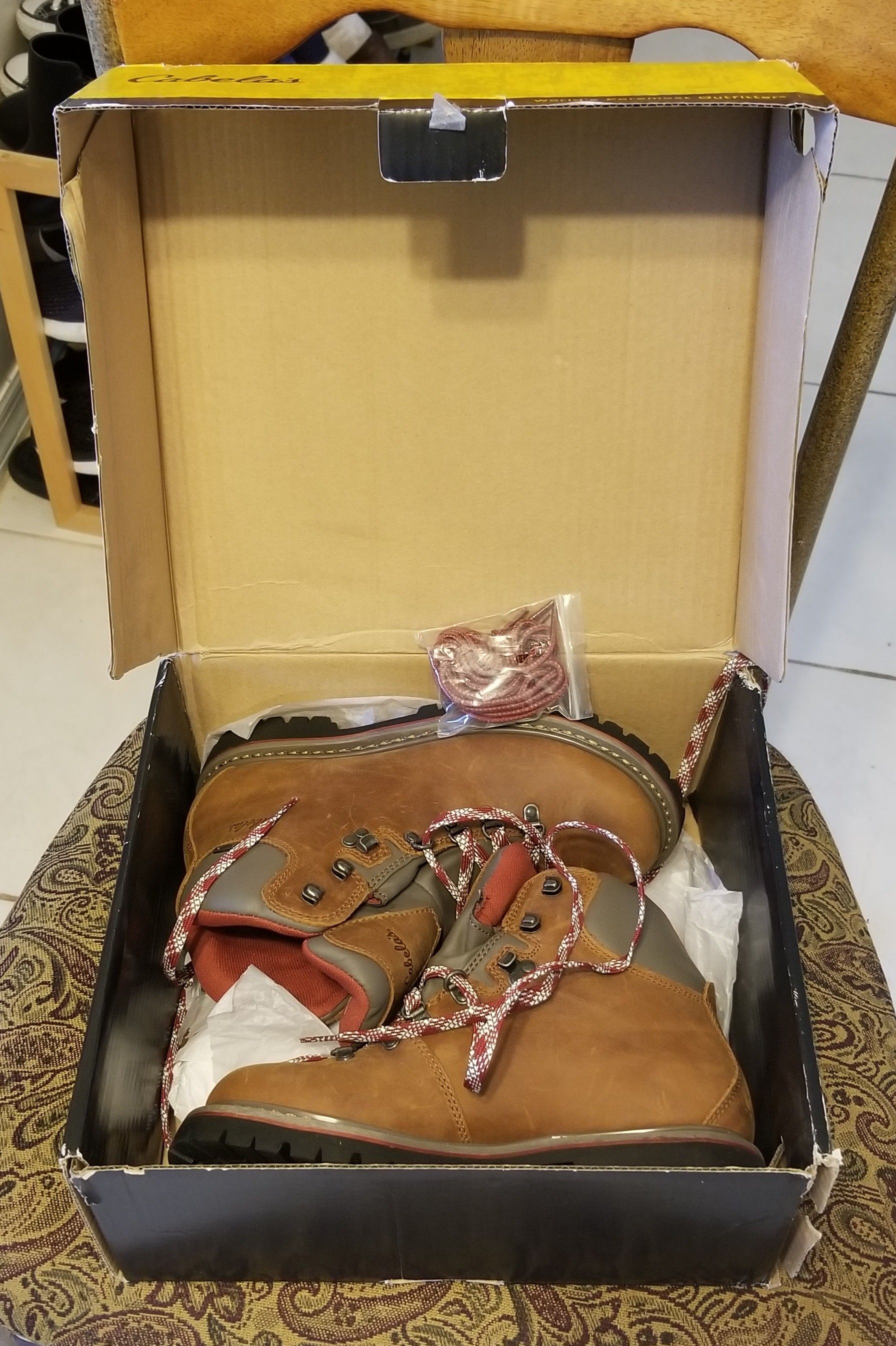 Cabela's size 9m women's vintage trail hiker hiking boots in Betty Lou brown
