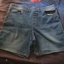 Ladies DKNY Denim Shorts