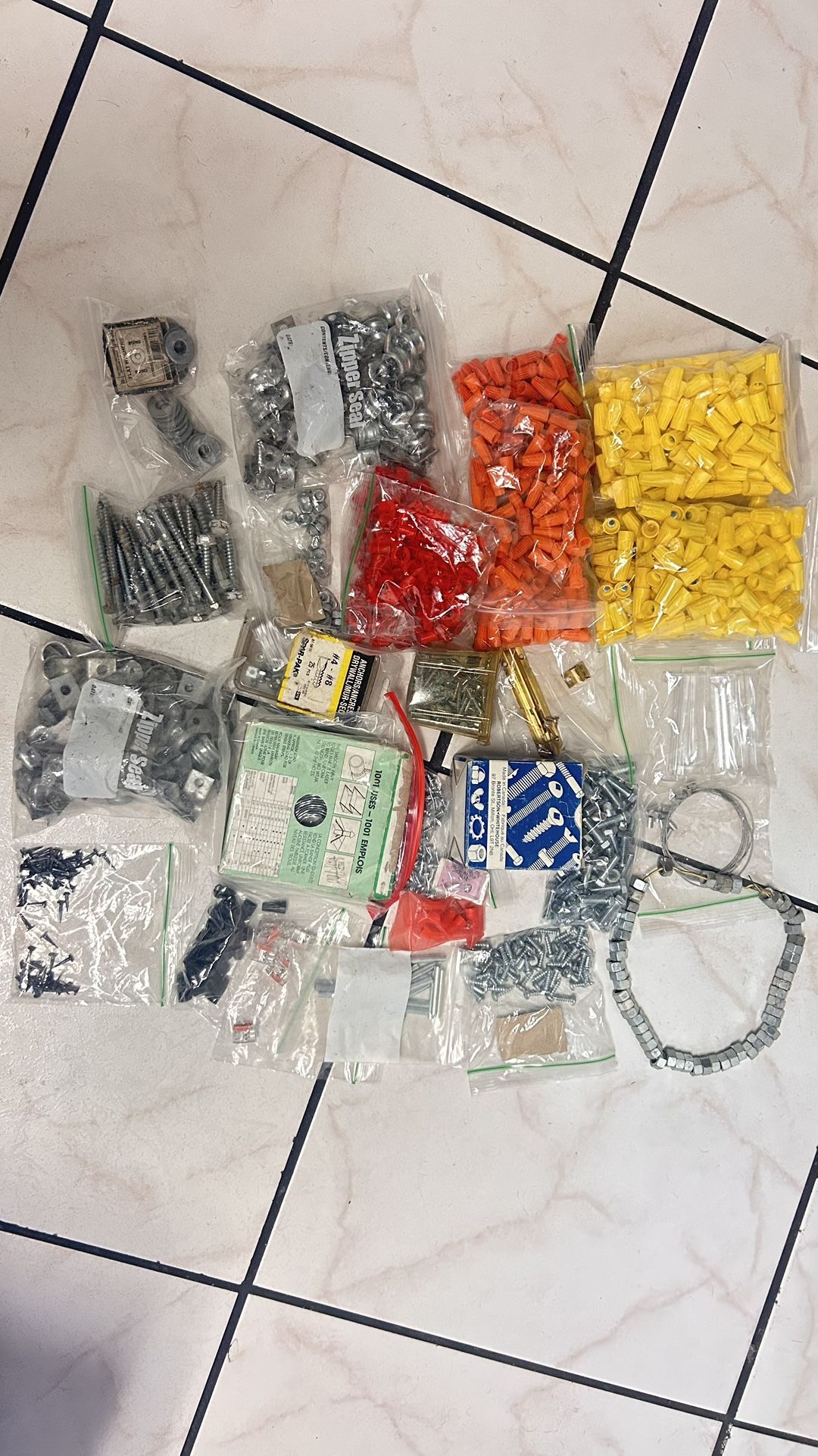 Tuercas Tornillos Muchas Más