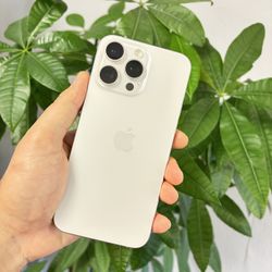 iPhone 13 Pro Max - Unlocked - 128GB - No Zoom Out Camera 