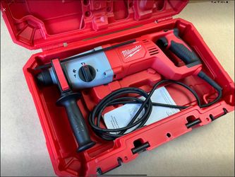 Milwaukee 5262-21 8 Amp Corded 1 in. SDS D-Handle Rotary Hammer
