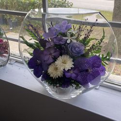 Real Flowers In Vacuum Vase New