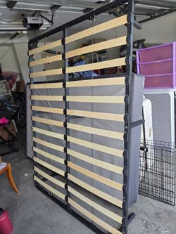Full size metal box spring in good condition