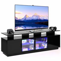 TV stand with USB connectors