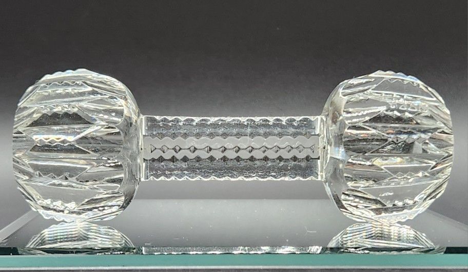 VINTAGE LIBBEY BRILLIANT CUT GLASS CRYSTAL KNIFE REST PRISM BARBELL DESIGN