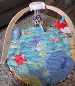 Melissa & Doug Playmat