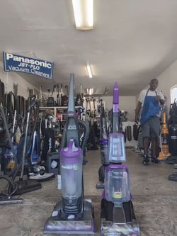 Vacuum cleaner and carpet cleaner