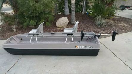 Bass Boat Pond Prowler with (3) Seats New Motor Runs Awesome