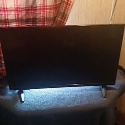 28 Inch Insignia Tv