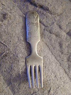 VINTAGE DISNEY SPOONS