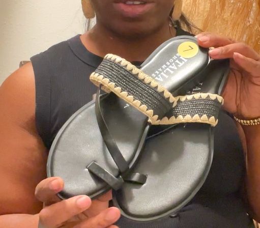 Black Cross Toed Sandles