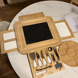 Smirly bamboo charcuterie board