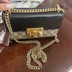 Gucci Padlock GG Supreme Small Shoulder Bag