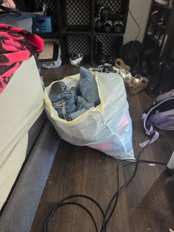 Women's clothing bundle