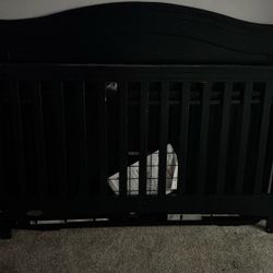 Graco Baby Crib 