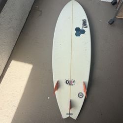 5’7 Channel Islands surfboard - Rocket 9 model