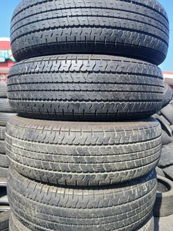 Tengo un set de llantas usadas 225 75 15 de la marca gooyer