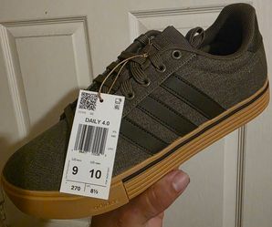 Adidas mens shoes. Daily 4.0 IF4494. Olive and Gum. Size 9.
