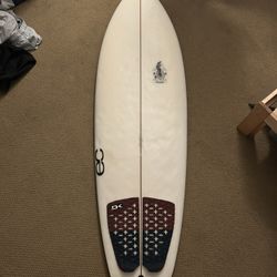 5’6 Eric Christensen Short board 