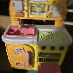 Dora Explorer  Play Kitchen