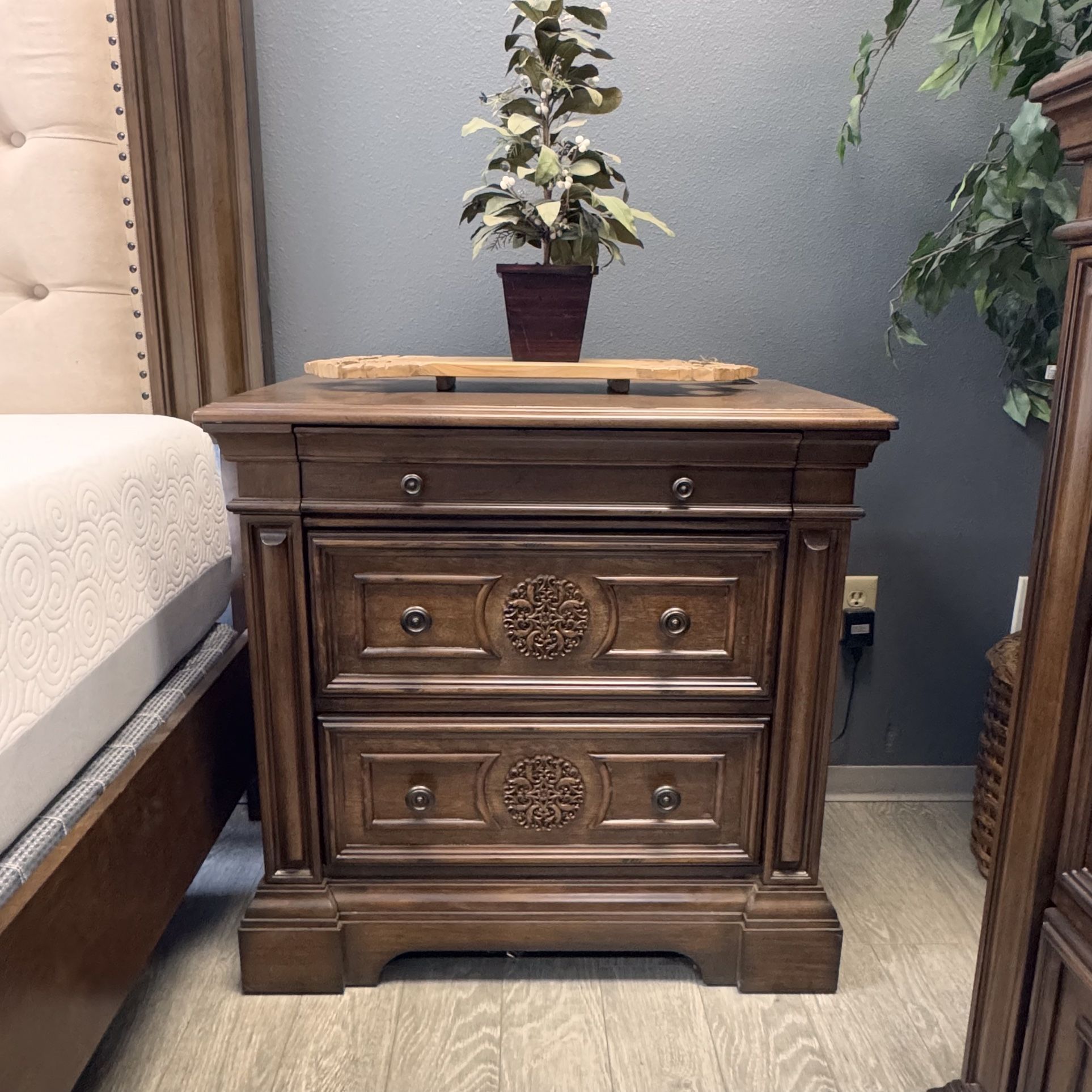 Ornate Three Drawer Nightstand - Versailles 