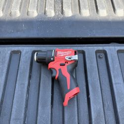 NEW Milwaukee M12 12V Lithium-Ion Brushless Cordless Subcompact 3/8 in. Drill Driver (Tool Only)