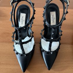 Valentino Garavani Rockstud T-strap pumps (heels)