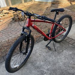 Schwinn Ranger 26” Adult mountain bike - red