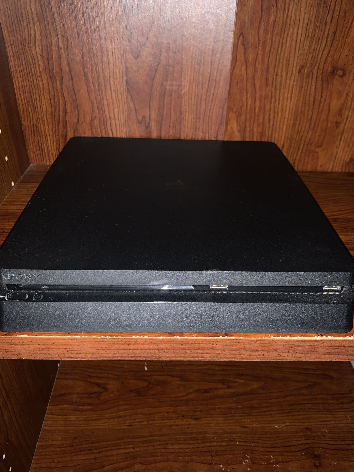 Perfect Condition PlayStation 4 Video Game Console System PS4 Bundle