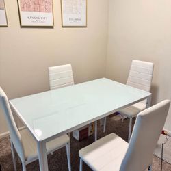 Dining Table + 4 Chairs