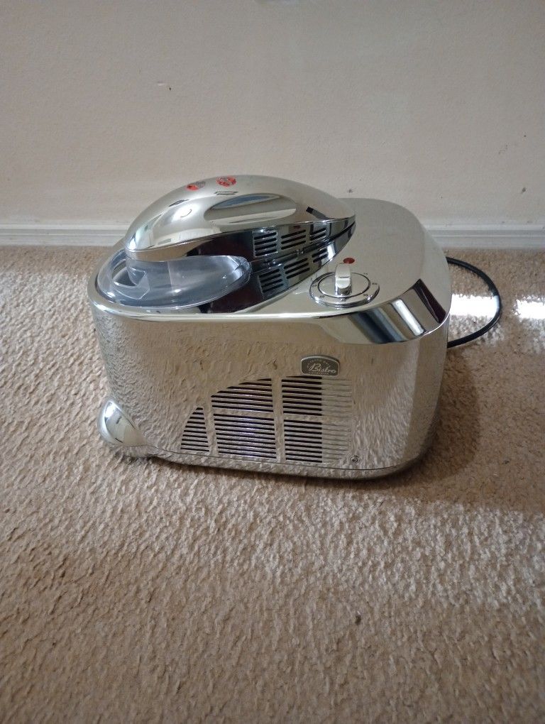 Wolf Gang Puck Ice Cream Maker
