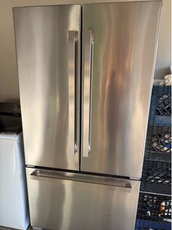 Jenn air top of the line, counter depth, currently connected for showing works perfect
