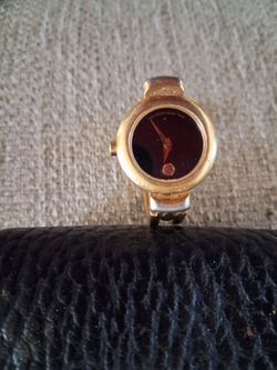 MOVADO woman's gold tone watch (broken)